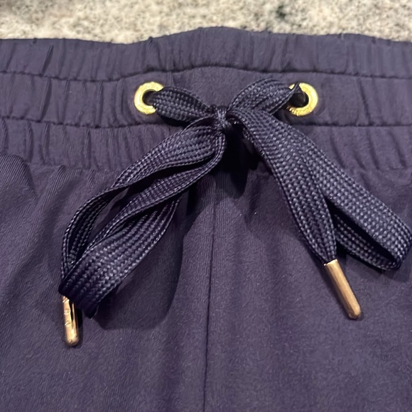NWOT- Lilly Pulitzer- navy joggers - size S - Picture 3 of 6